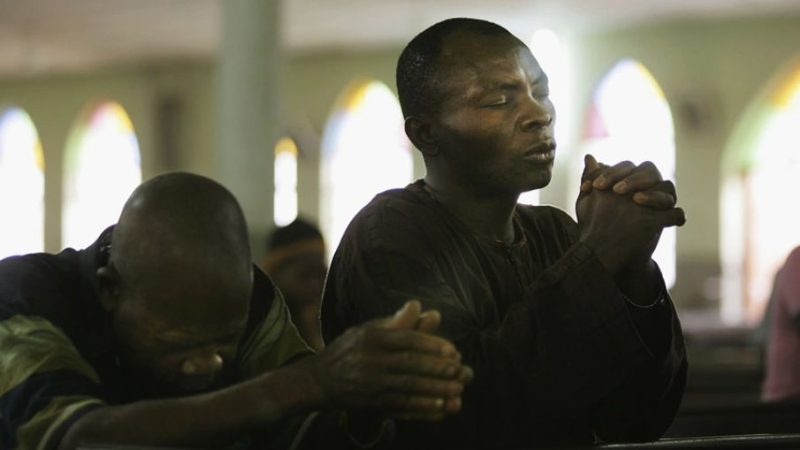 Cristão condenado à morte recebe indulto após pressão dos EUA