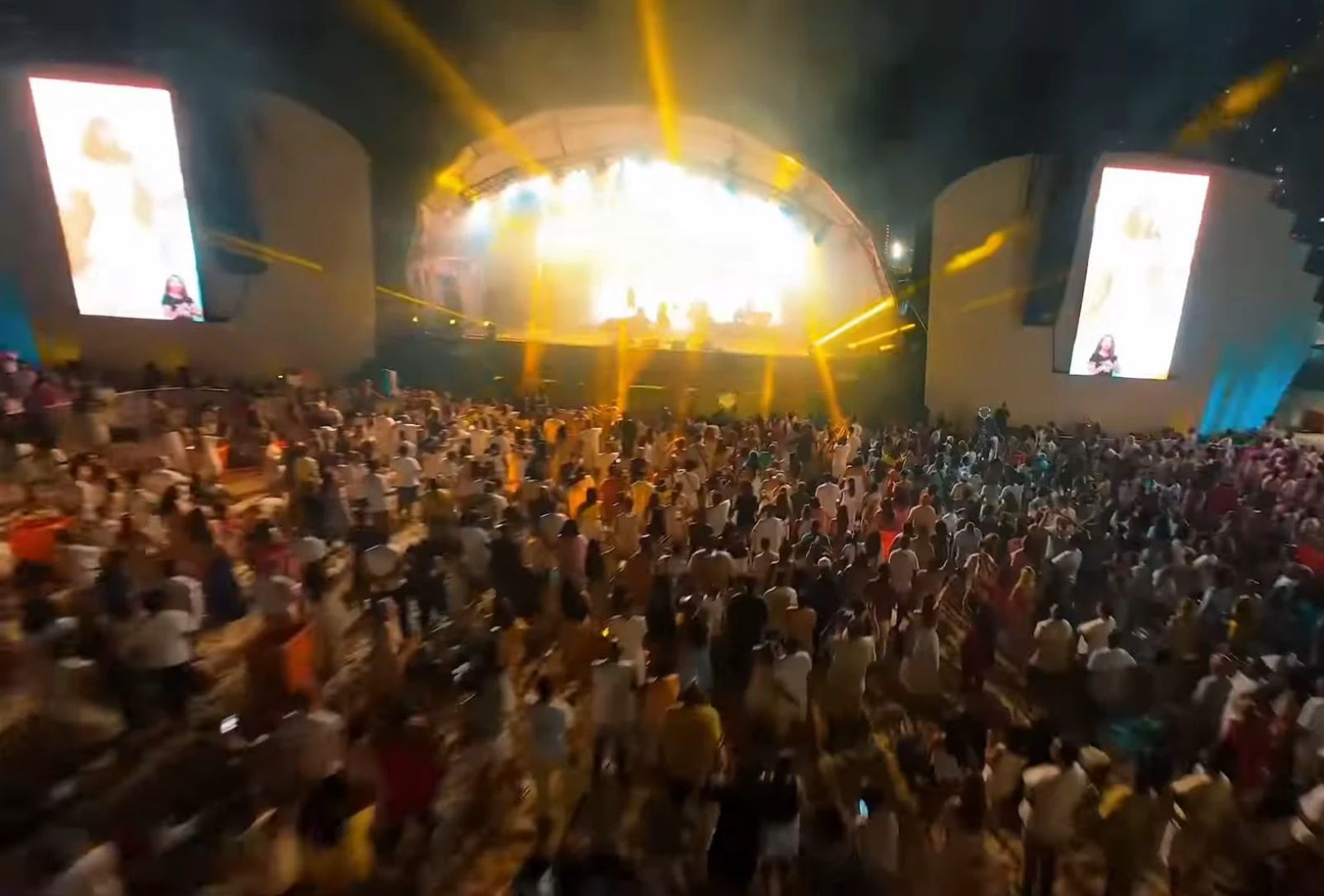 Palco gospel será investigado; Malafaia reage a pai de santo