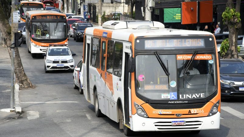 Prefeitura anuncia reajuste da passagem de ônibus