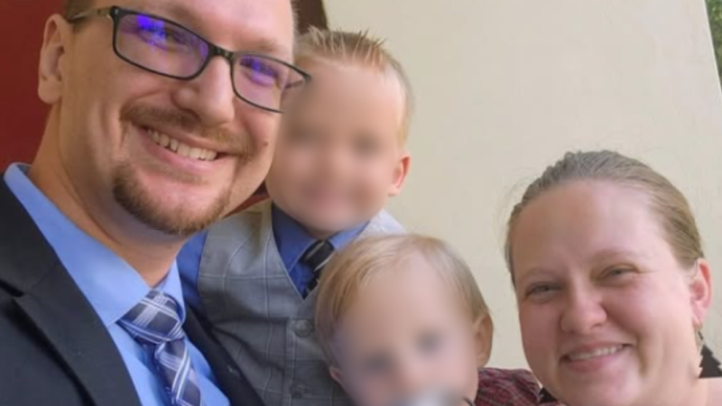 Trem atinge carro de família missionária; mulher morre e marido está hospitalizado