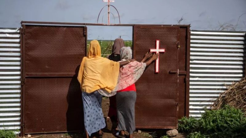 11 cristãos são mortos e 18 ficam feridos em ataque