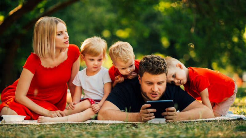 O que acontece quando a família fica em segundo plano – Comunhão