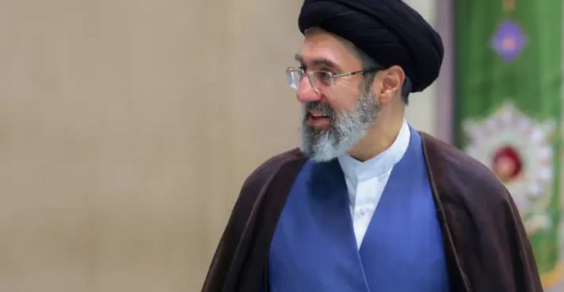 Líder do Irã está incapacitado e sob cuidados médicos, diz jornal