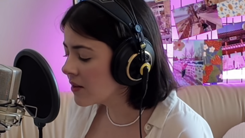 Isabela Freixo lança EP de música inspirado em k-drama