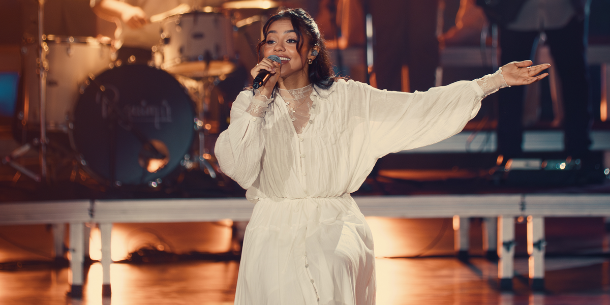 Julia Vitória apresenta nova música “Princípio e Fim”