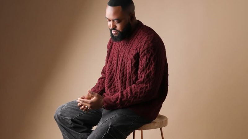 Neon Adejo lança novo EP sobre identidade como filho de Deus