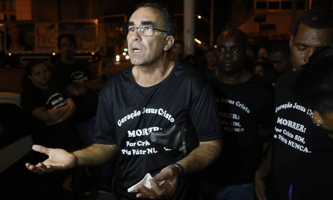 Pastor Tupirani causa polêmica ao defender o direito ao aborto