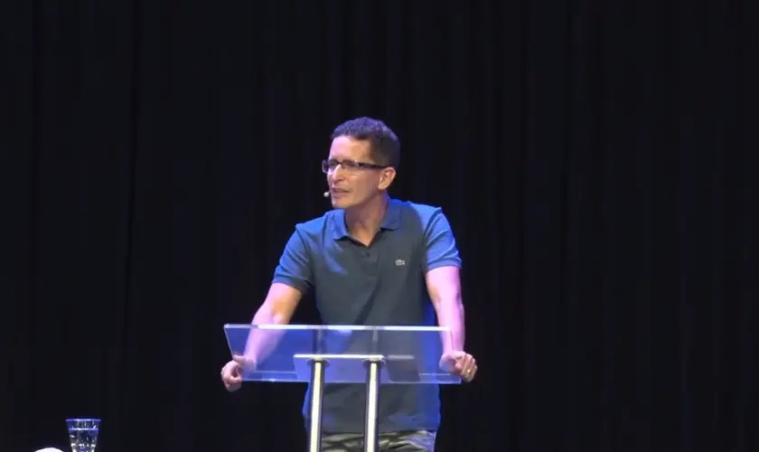 Pastor recebe moção de apoio após ter pregação atacada por vereadores