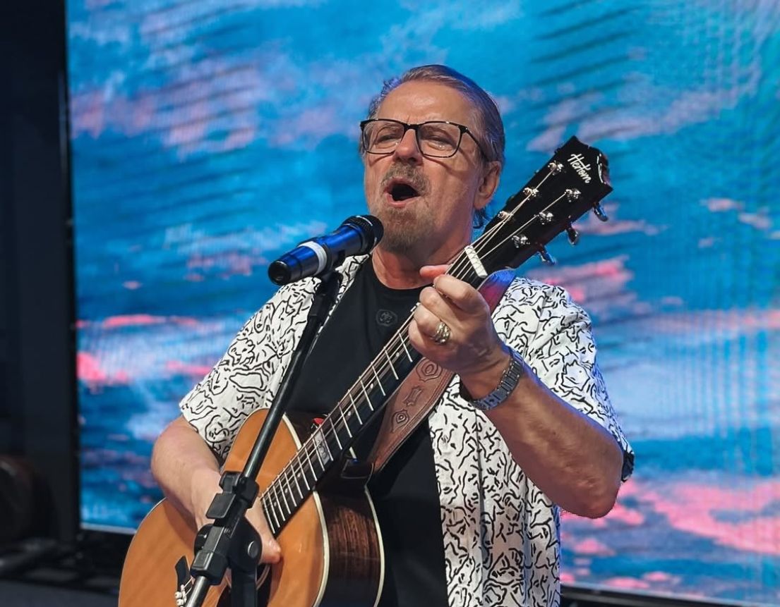 músicas de celebração precisam voltar a cultos