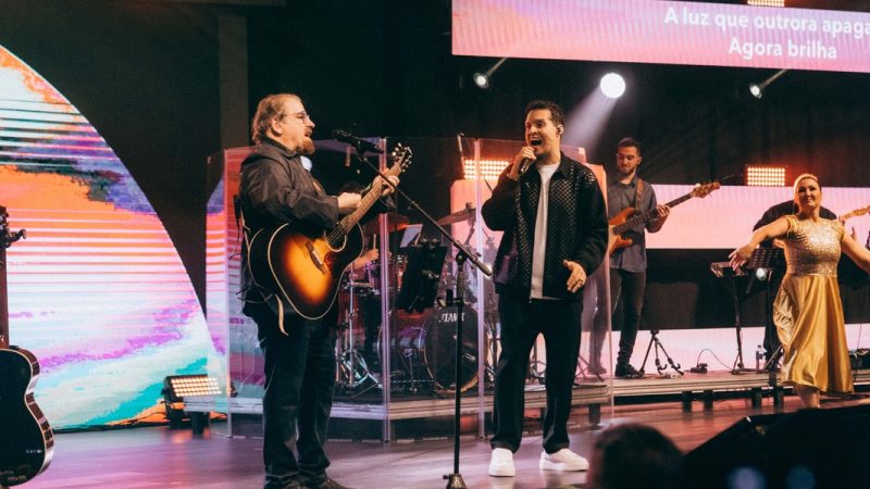 Asaph Borba lança nova versão de “Jesus Em Tua Presença” com Brunão Morada