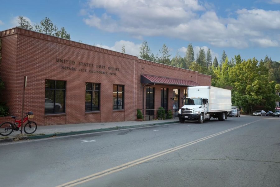 Empresa que impedia funcionário de ir à igreja é processada