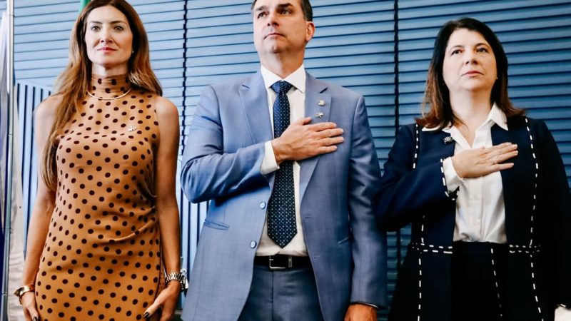 Flávio Bolsonaro apoia a Frente Parlamentar Brasil-Israel
