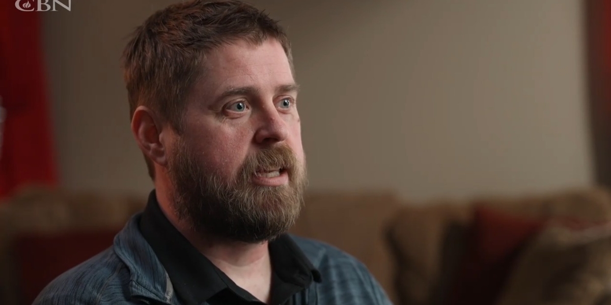 Homem é liberto do alcoolismo após clamar por ajuda a Deus: “Tirou um fardo de mim”