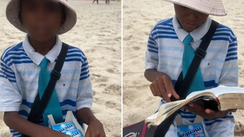 Menino de 10 anos emociona ao pregar na praia enquanto vende balas: “Jesus quer te salvar”