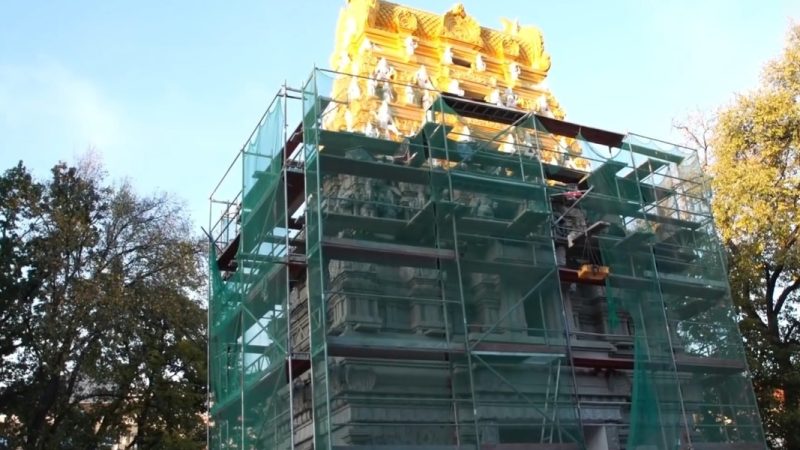 Mesquitas, templos budistas e hindus são abertos, enquanto igrejas fecham na Alemanha