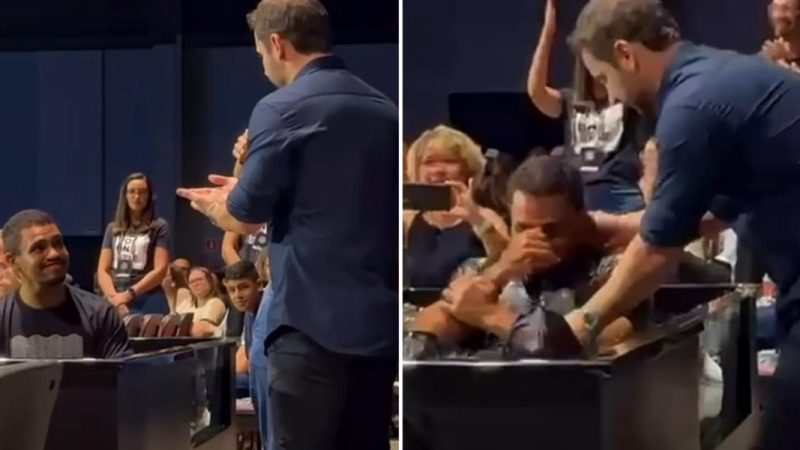 Pastor aprende Libras para batizar jovem surdo e emociona: “Há lugar à mesa”