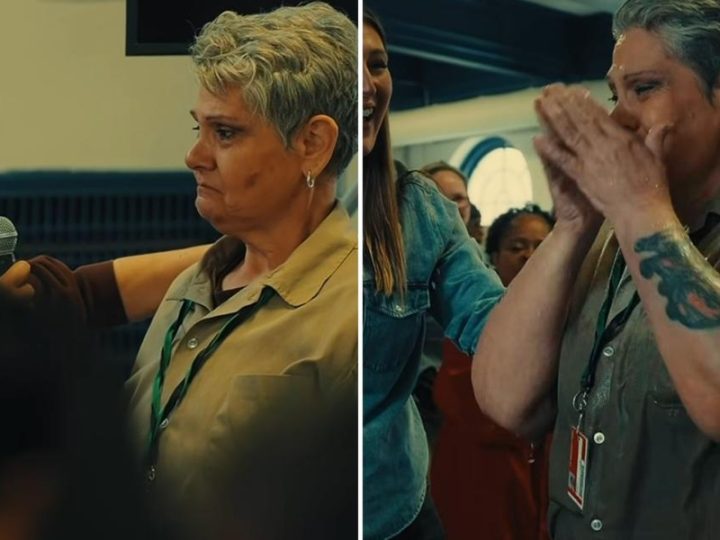 Presa há 17 anos, mulher se rende a Jesus e é batizada em prisão nos EUA