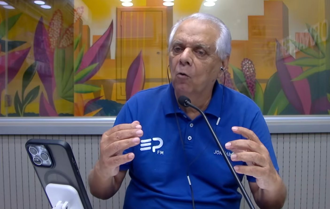 Rádio EP FM se desculpa por fala de radialista contra a Bíblia