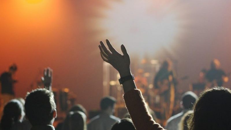 jovens finlandeses veem no cristianismo uma âncora