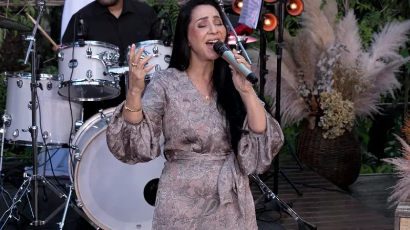 “Consolador” é o novo single de Mara Lima