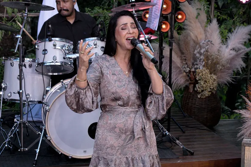“Consolador” é o novo single de Mara Lima