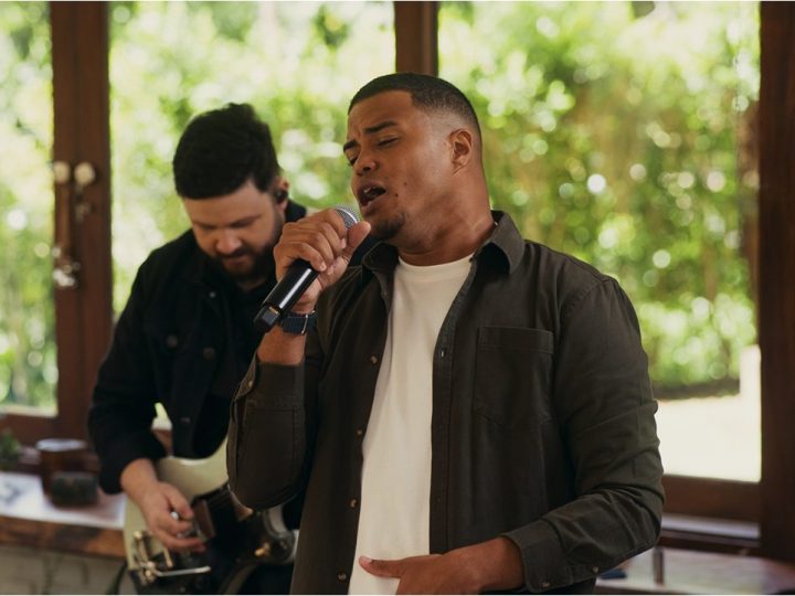 John Cunha lança clipe Teu Amor pelo Central Gospel