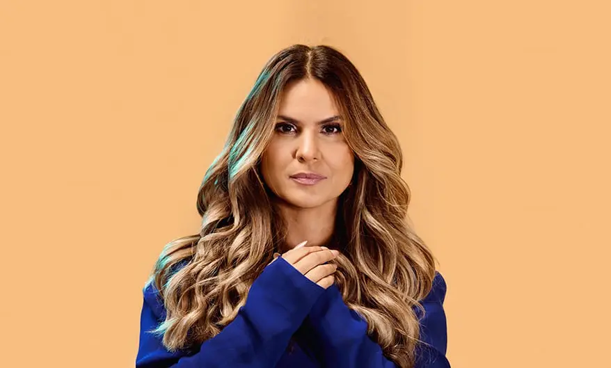 Aline Barros supera risco de perder voz em nova música