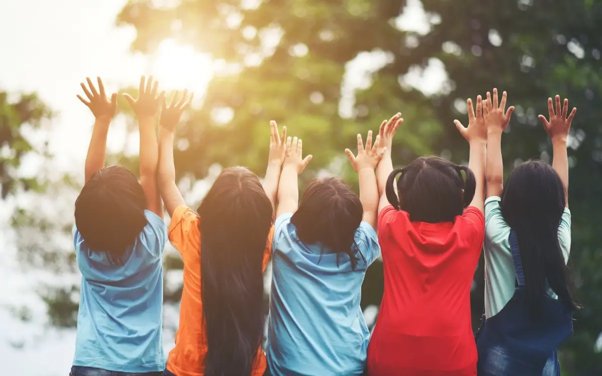Como crianças vivenciam o amor de Deus na prática
