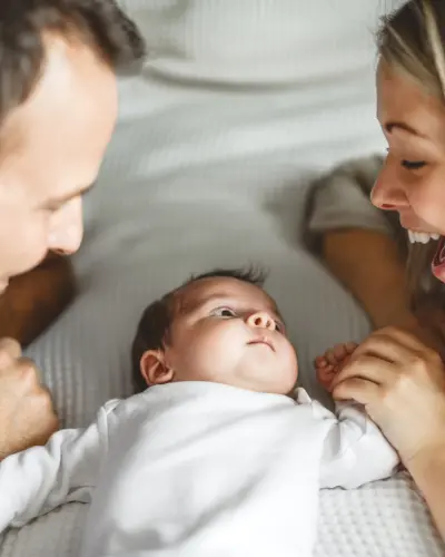 Nova York quer apagar ‘mãe’ e ‘pai’ na lei